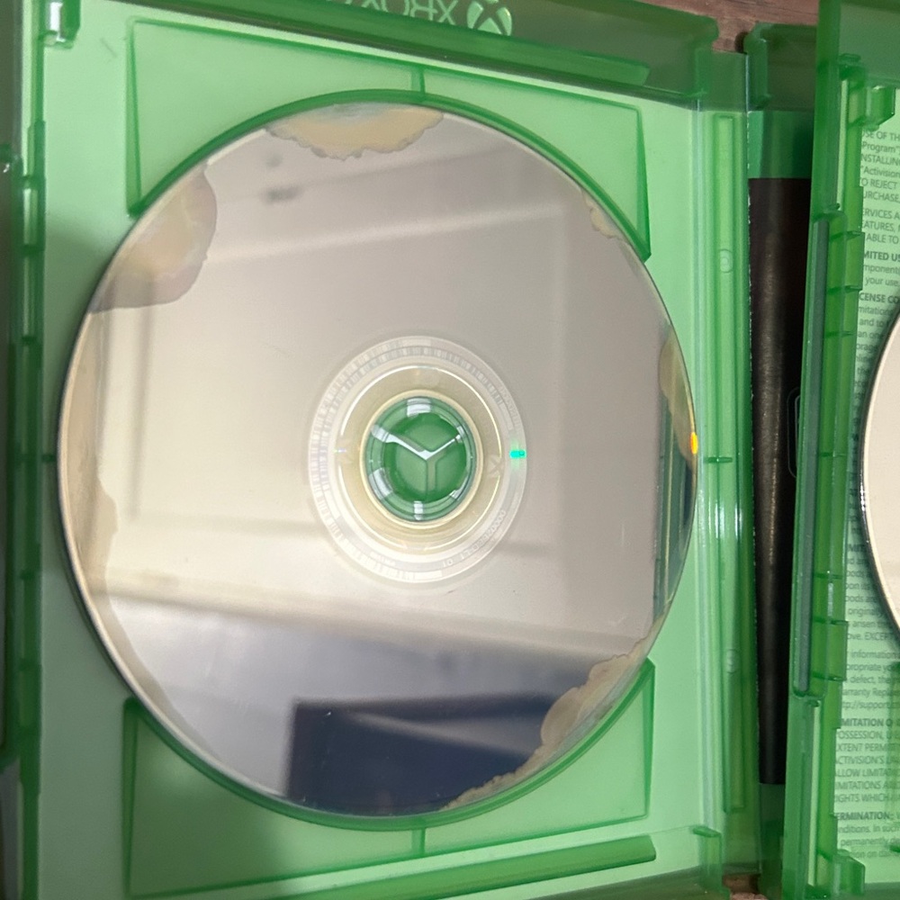 XBOX-One Game Collection - Green Cases - Picture 5 of 6